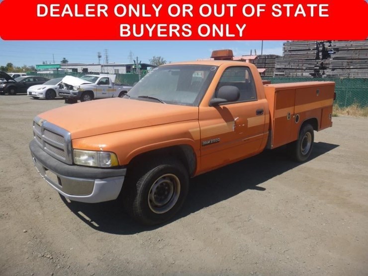 2001-dodge-ram-2500-image-1