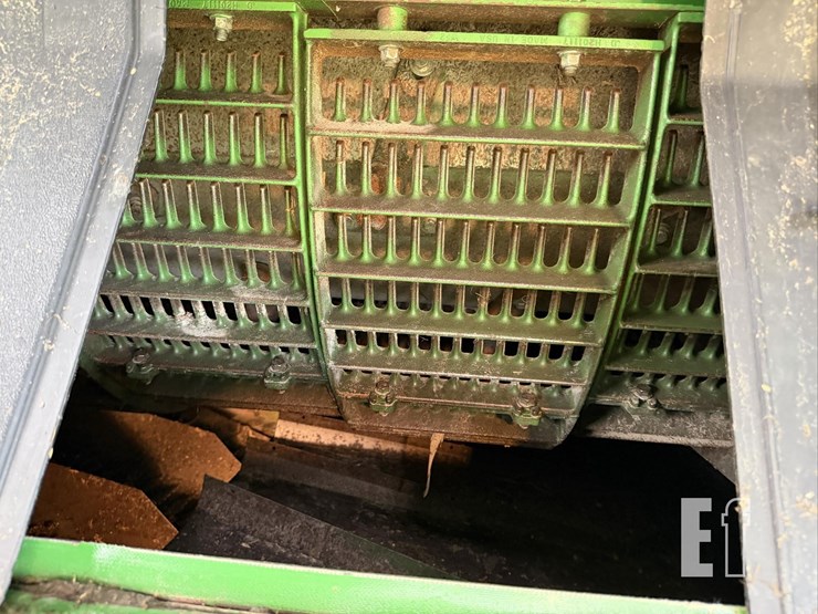 2011-john-deere-9770-sts-image-22