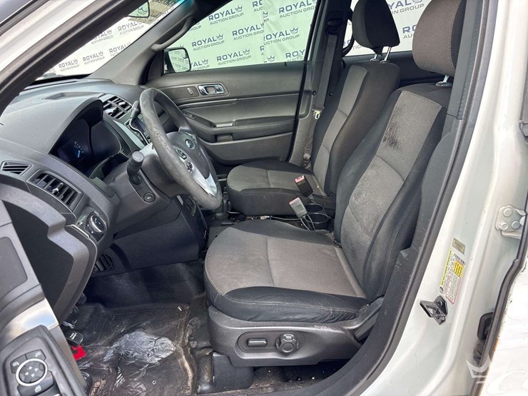 2013-ford-explorer-image-14
