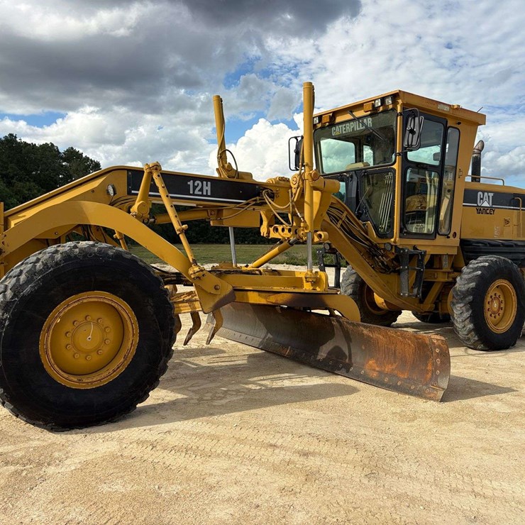 2001 CATERPILLAR 12H