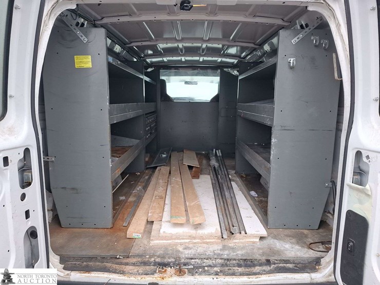 2012-ford-cargo-image-14
