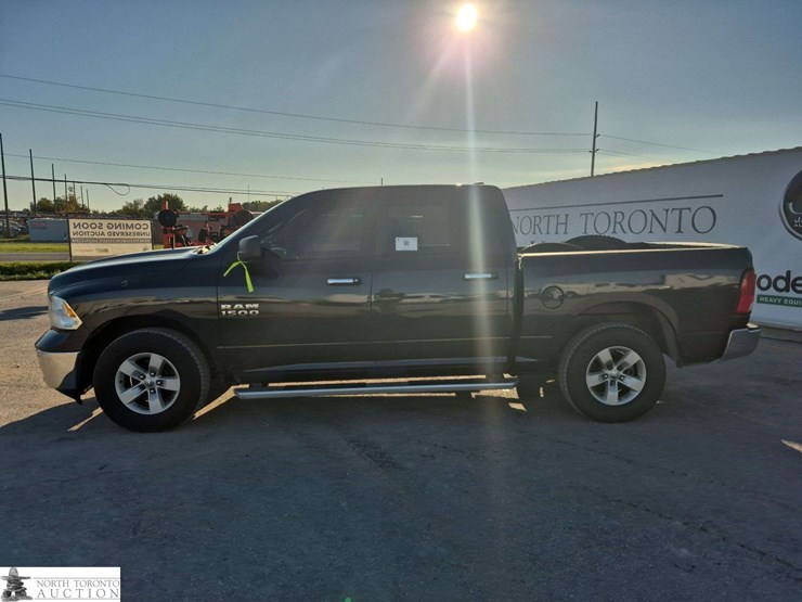 2017-dodge-1500-image-8