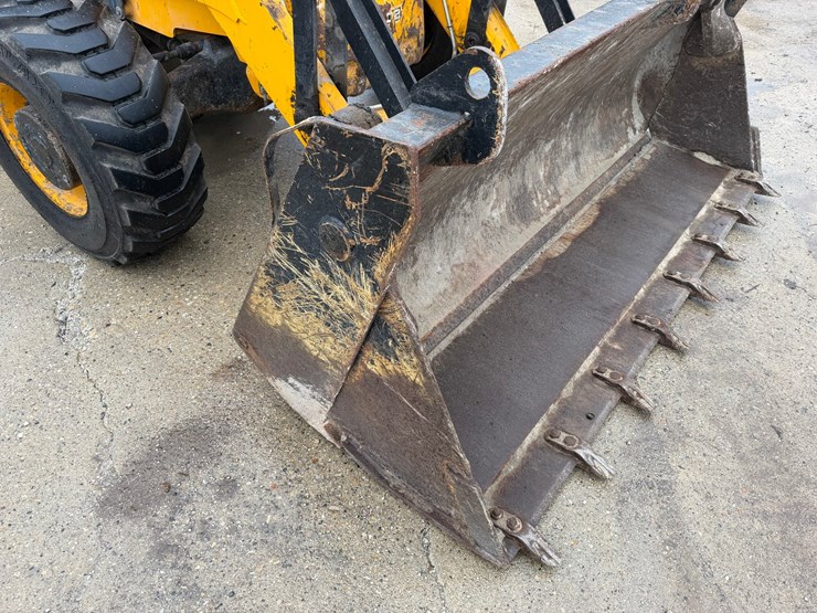 jcb-3cx-image-22