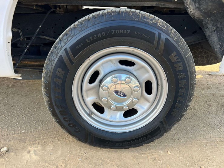 2015-ford-f250-image-25