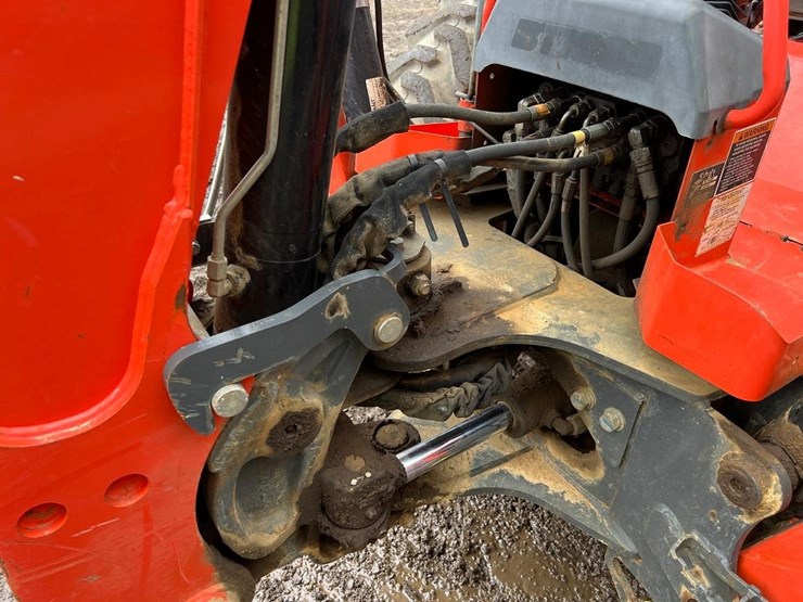 2017-kubota-l47-image-18
