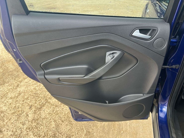 2014-ford-escape-image-14