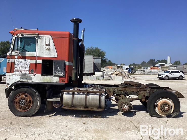 1984-kenworth-k100-image-8