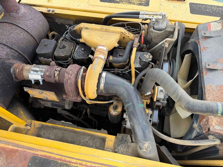 komatsu-pc220-lc-6-image-20
