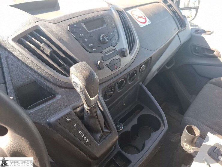 2016-ford-transit-image-11