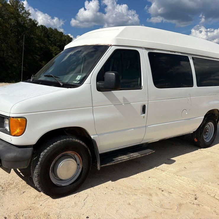 2004 FORD 6