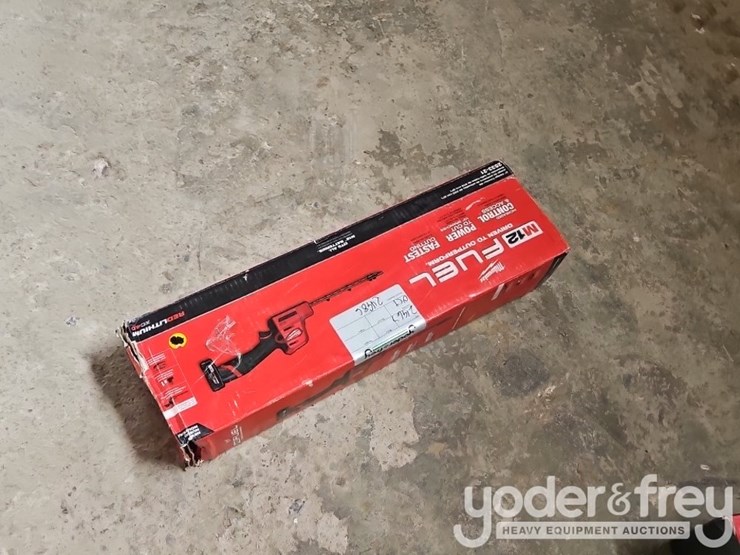 milwaukee-fuel-trimmer-image-4
