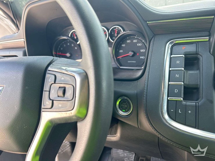 2023-chevrolet-tahoe-image-16