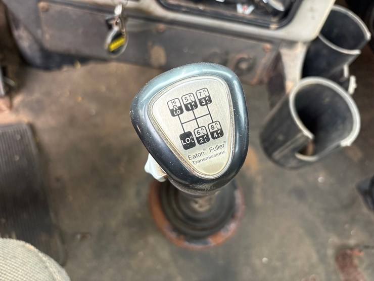 2013-western-star-4900sa-image-86
