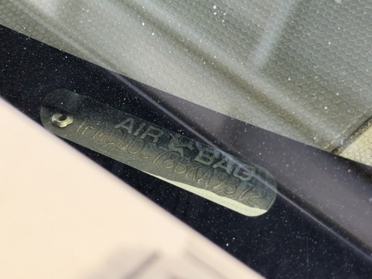 2011-ford-escape-image-18