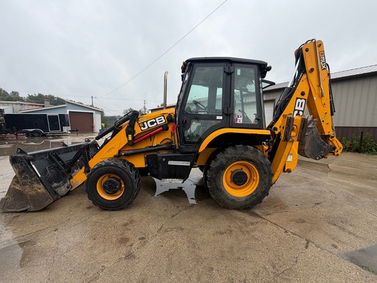 jcb-3cx-image-2
