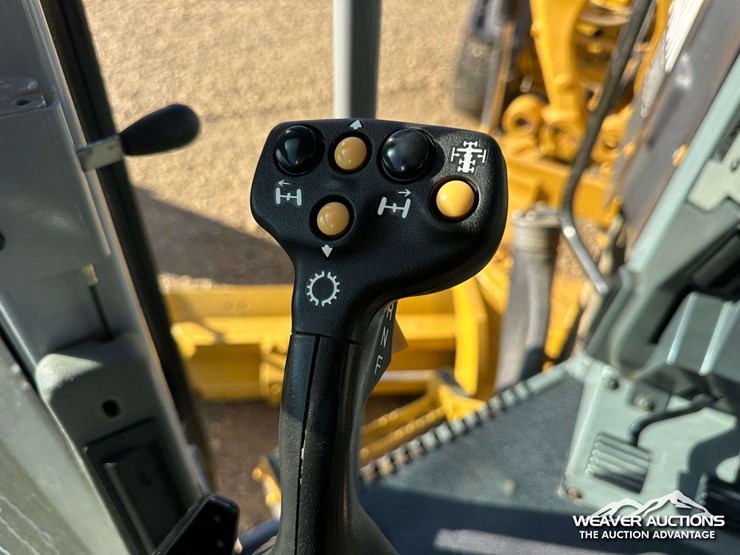 caterpillar-140m-image-87