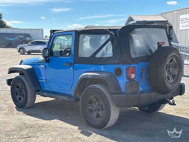 2011-jeep-wrangler-image-4