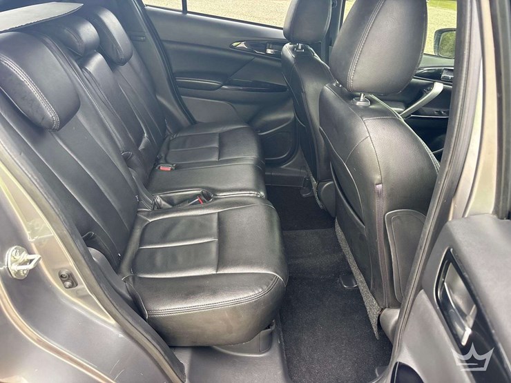 2018-mitsubishi-eclipse-cross-image-21
