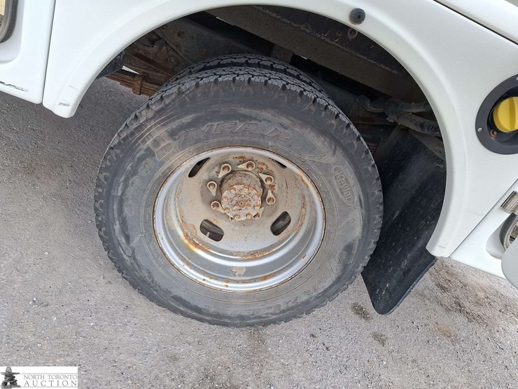 2012-ford-f350-image-27