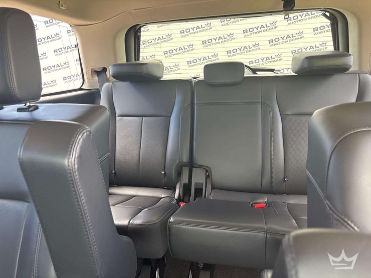 2023-ford-expedition-image-21