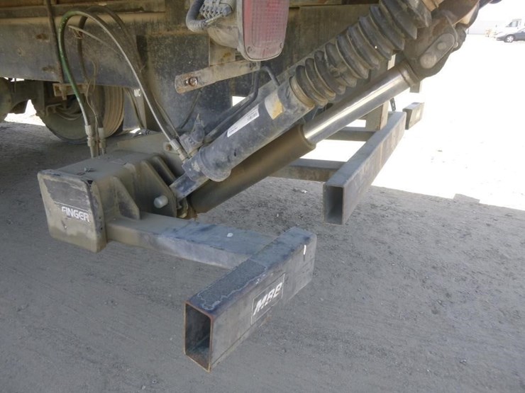 2005-international-durastar-4200-image-22