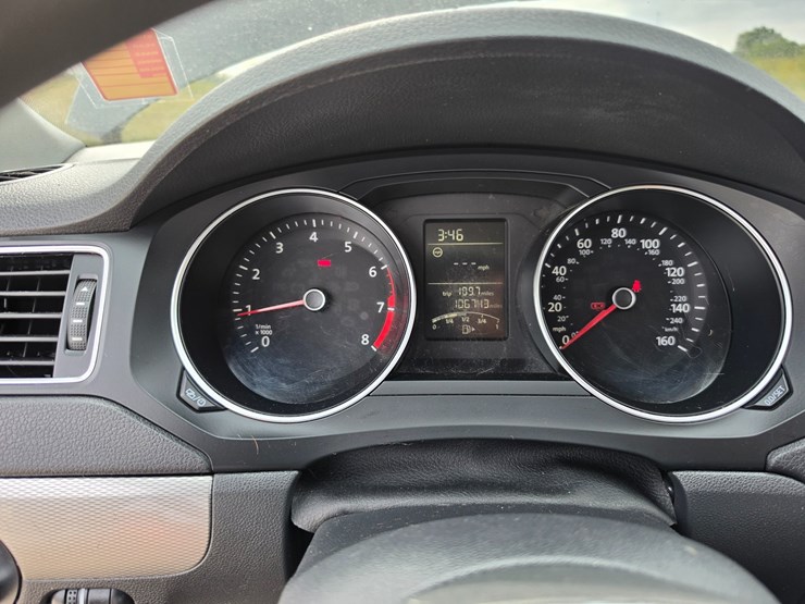 #25322-•-2017-volkswagen-jetta-passenger-car-image-50