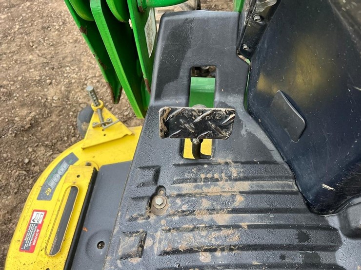 john-deere-2210-image-28