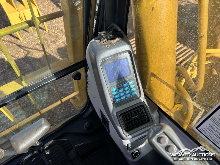 2006-komatsu-pc270-lc-7l-image-73