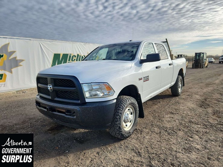 2015-dodge-2500-image-1
