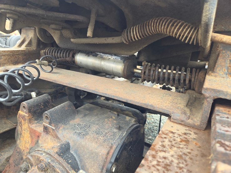 2000-mack-ch613-image-22