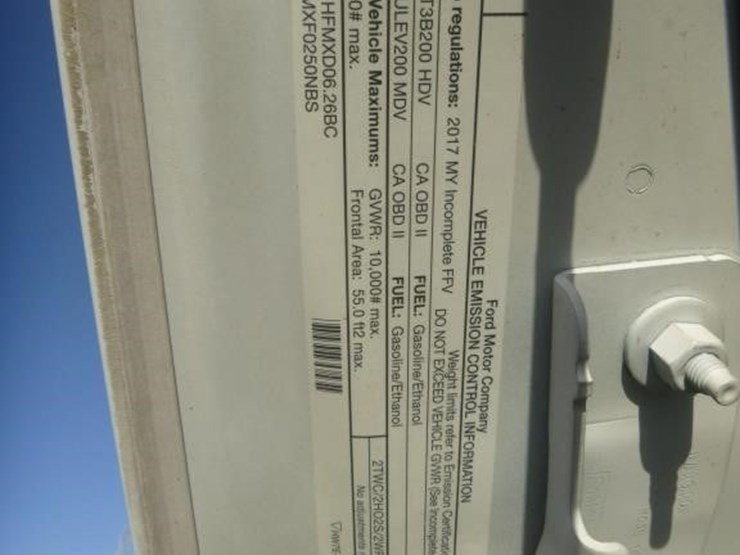 2017-ford-f250-image-15