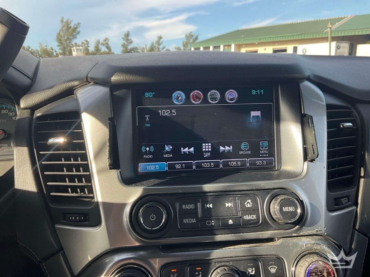 2018-chevrolet-tahoe-image-15