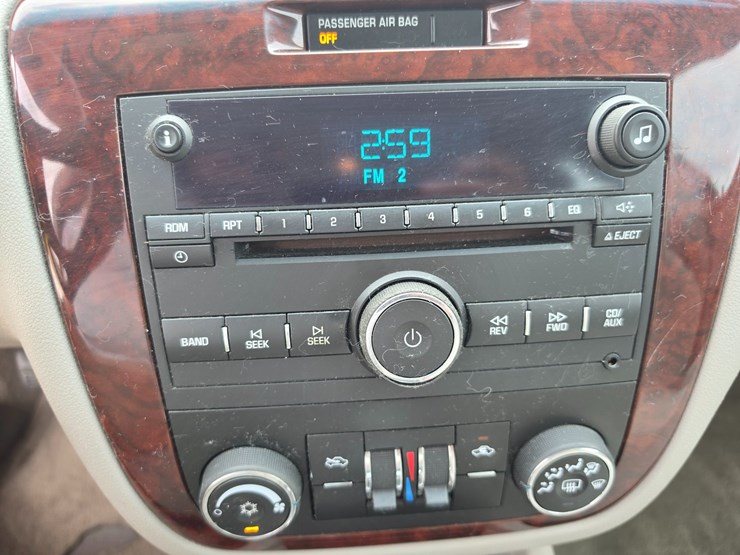 #25324-•-2009-chevrolet-impala-passenger-car-image-41
