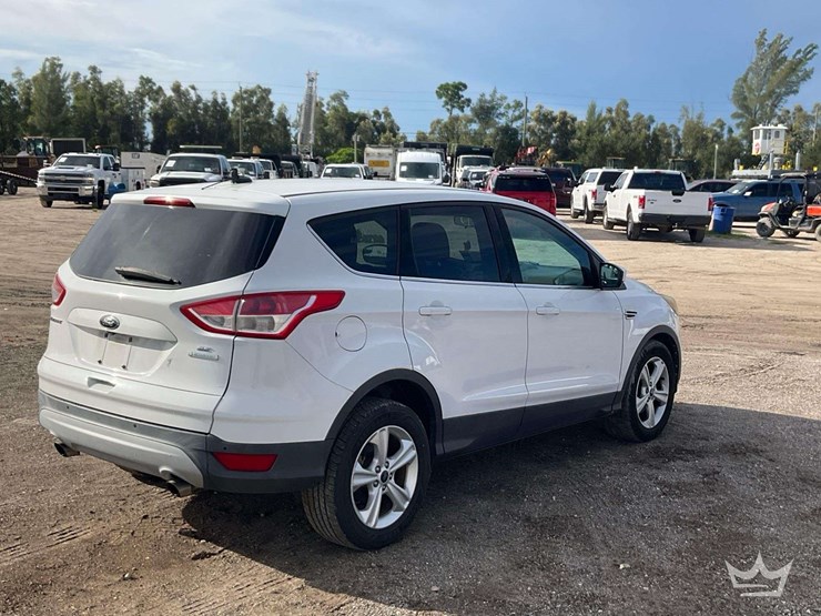 2014-ford-escape-image-3