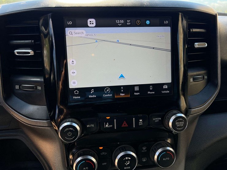 2022-dodge-2500-image-17