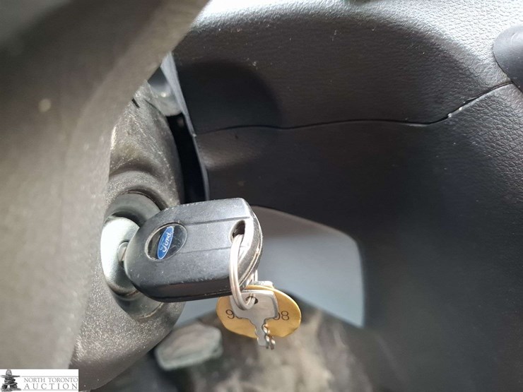 2019-ford-transit-image-13