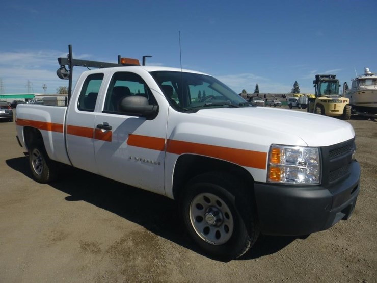2009-chevrolet-1500-image-2