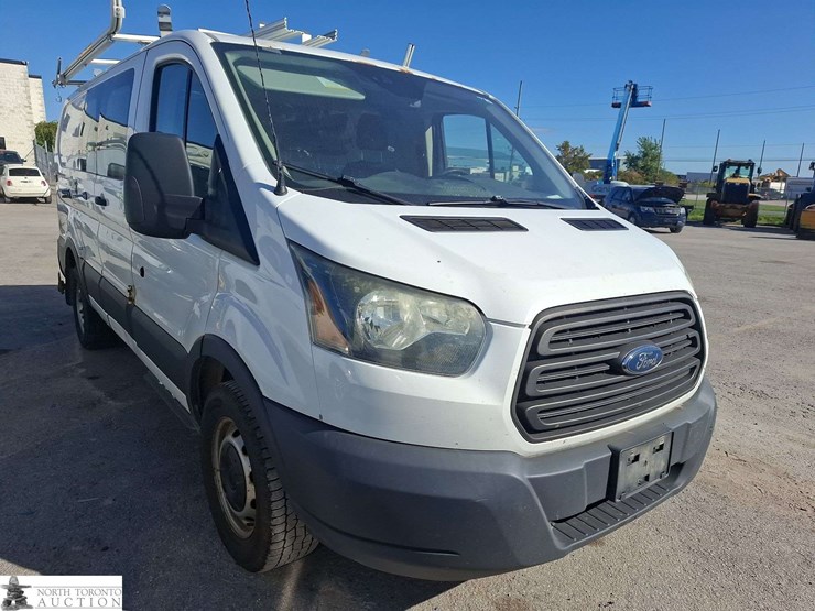 2016-ford-transit-image-4