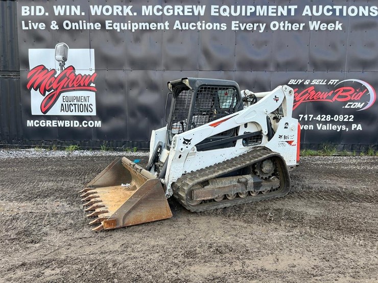 2022-bobcat-t770-image-1