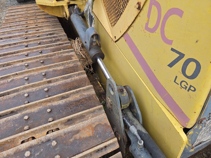 new-holland-dc70-lgp-image-21
