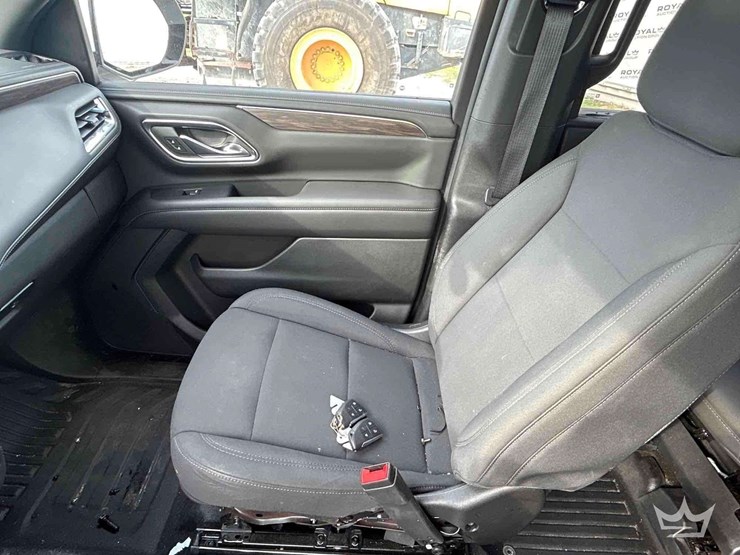 2023-chevrolet-tahoe-image-20