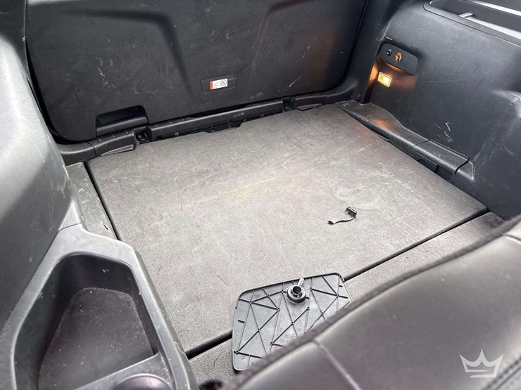 2018-ford-explorer-image-23