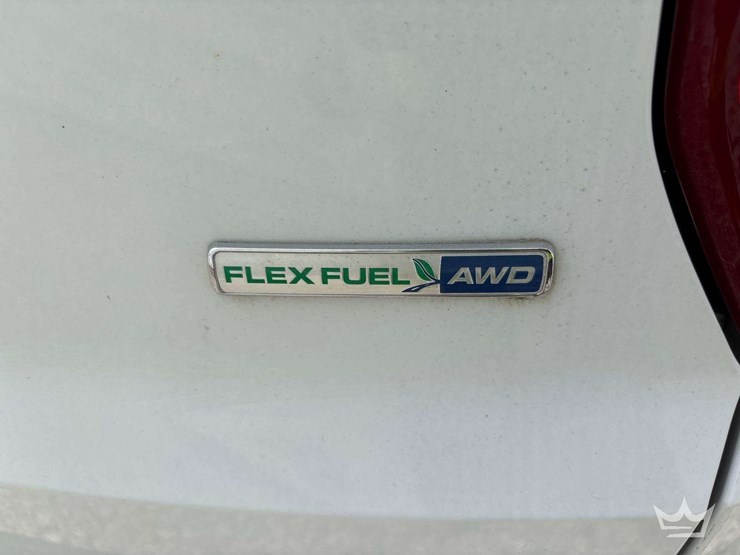 2016-ford-explorer-image-18