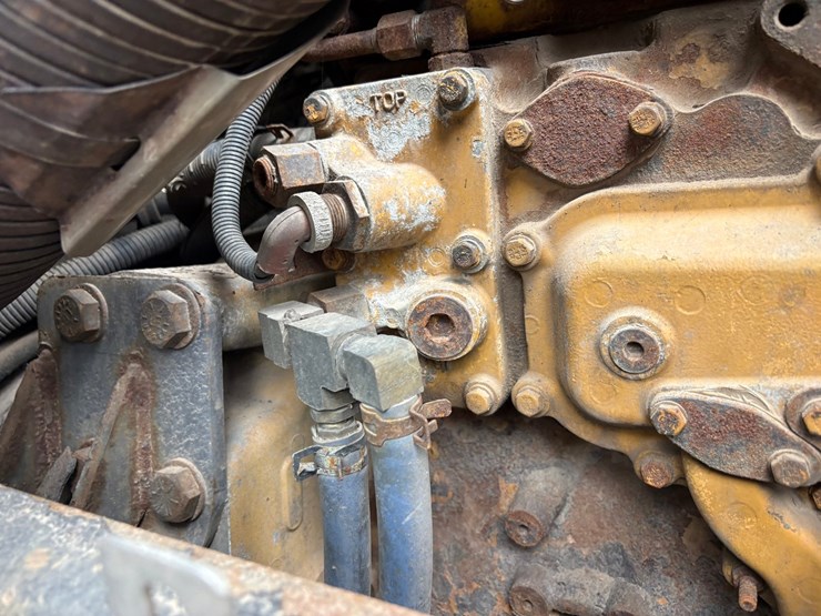 2009-caterpillar-c13-image-40