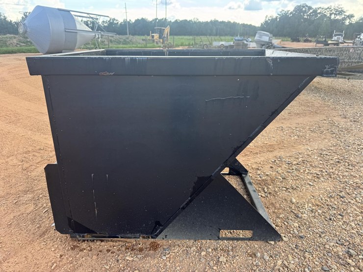 #8699-•-skid-steer-fix-trash-dumpster-image-2