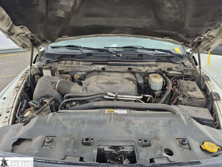2014-dodge-3500-image-9