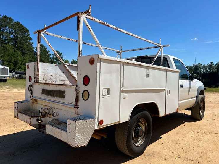 1994-gmc-sierra-2500-image-3