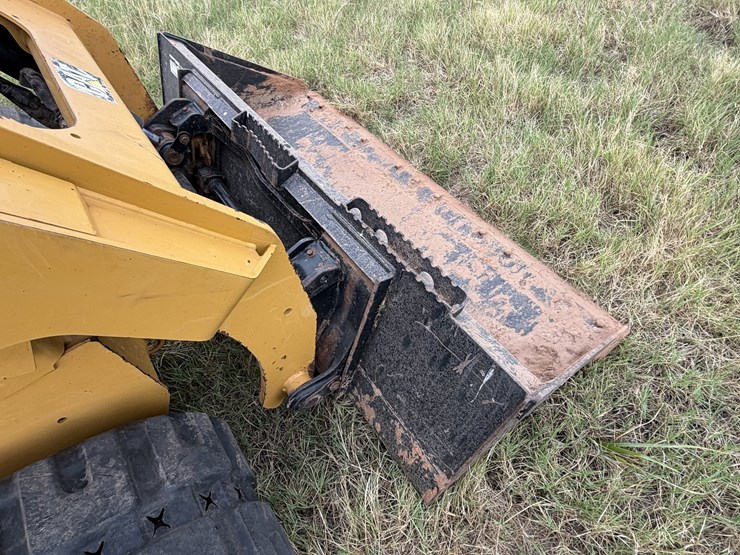 caterpillar-259d-image-32