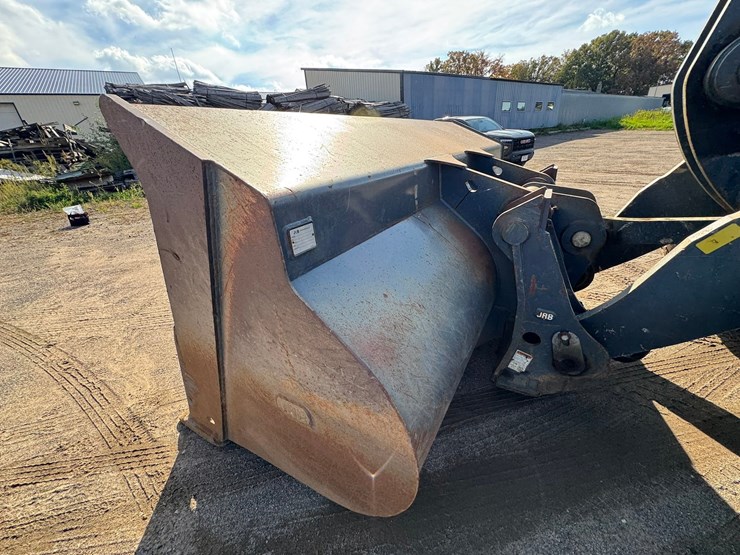 deere-744k-image-34