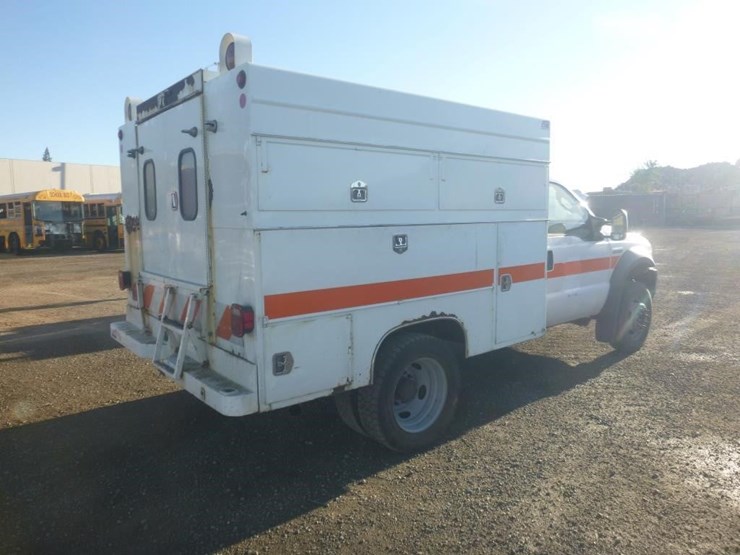 2005-ford-f450-image-3